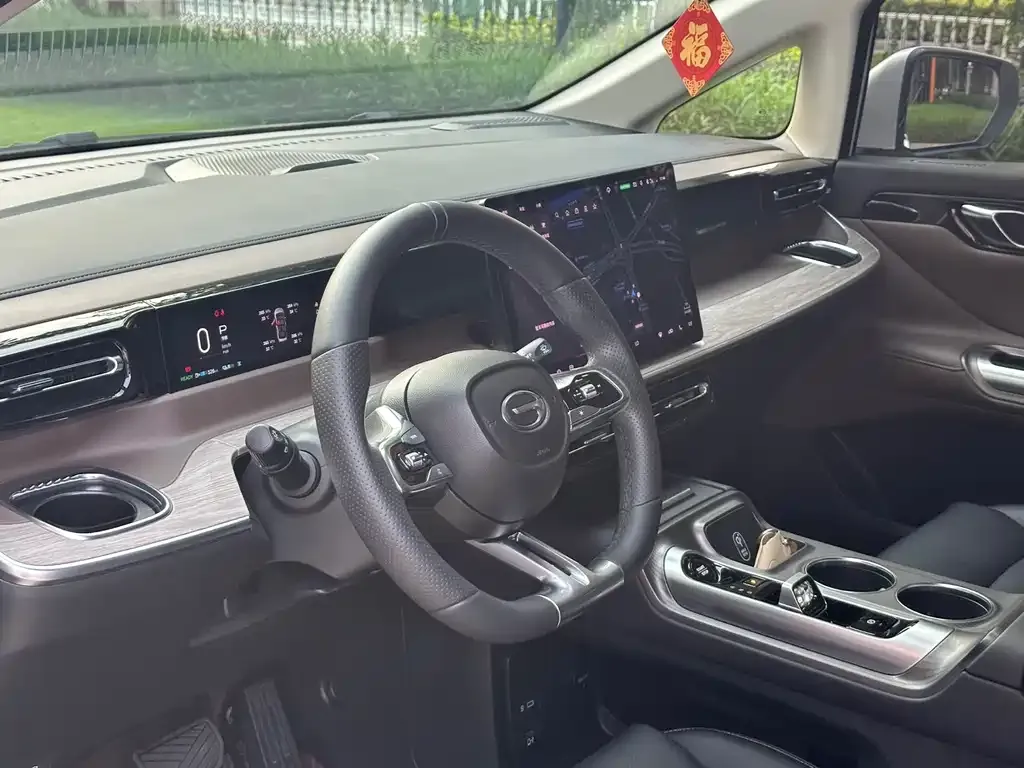 GAC Motor Trumpchi E8 — фото 7