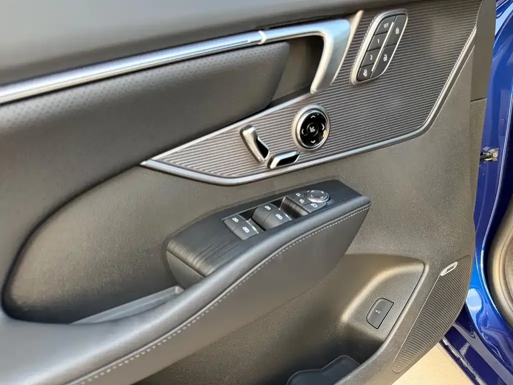 Buick LaCrosse — фото 2