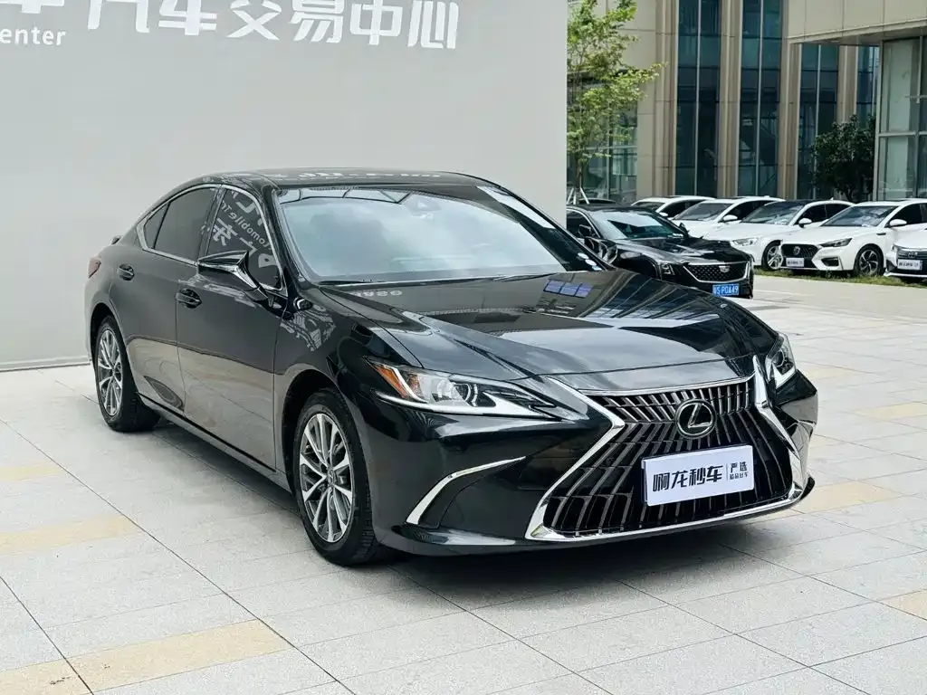 Lexus ES — фото 9