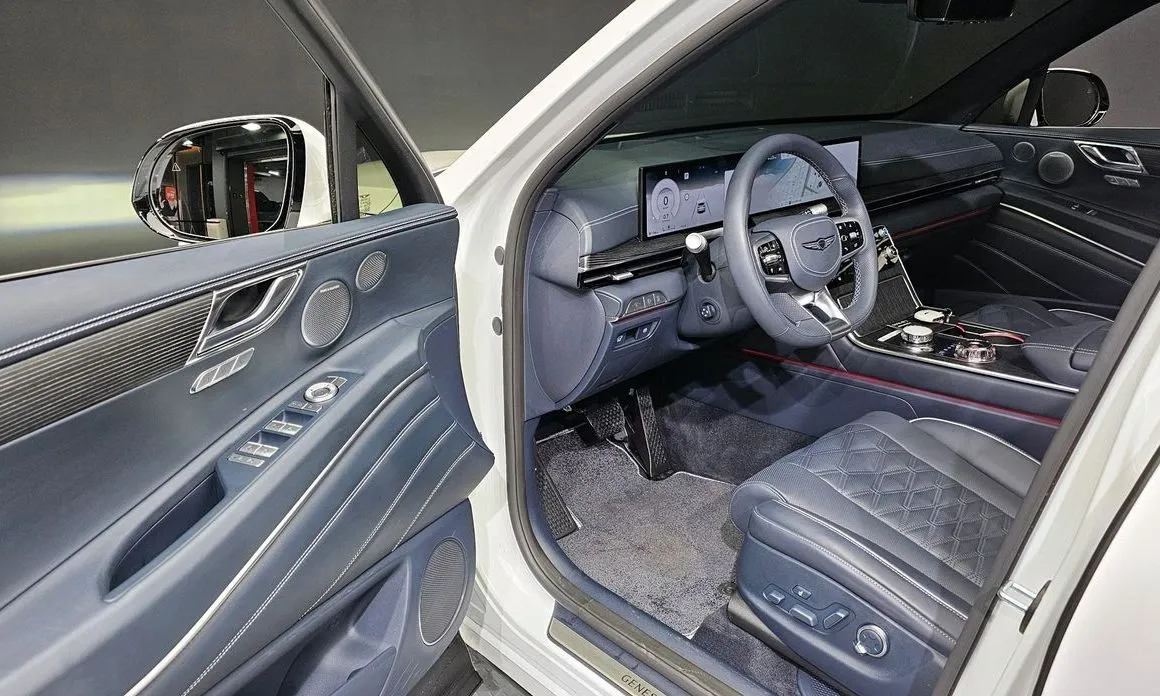 Genesis GV80 — фото 10