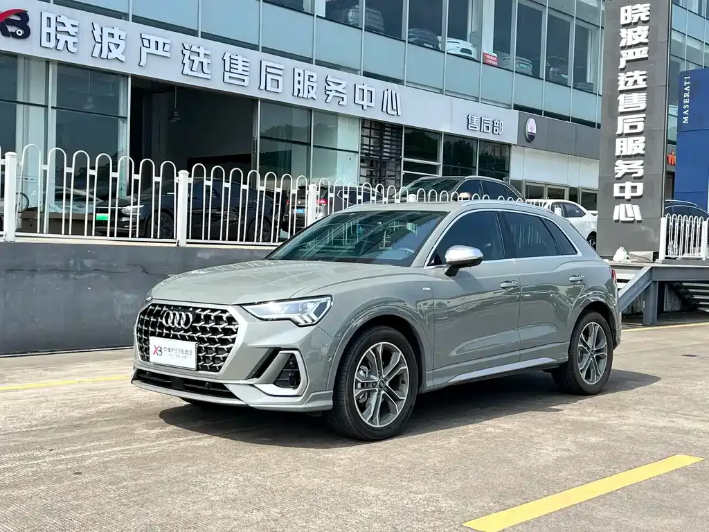 Audi Q3 — фото 1