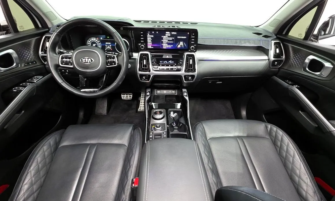 Kia Sorento — фото 9