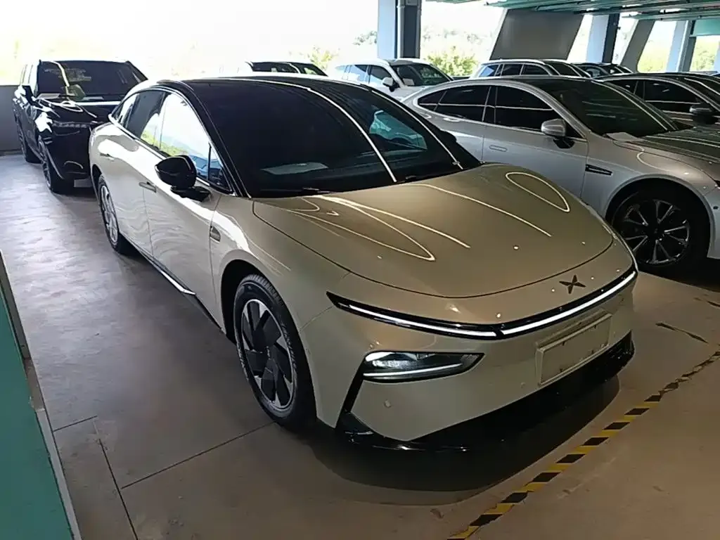 XPeng P7+ — фото 10