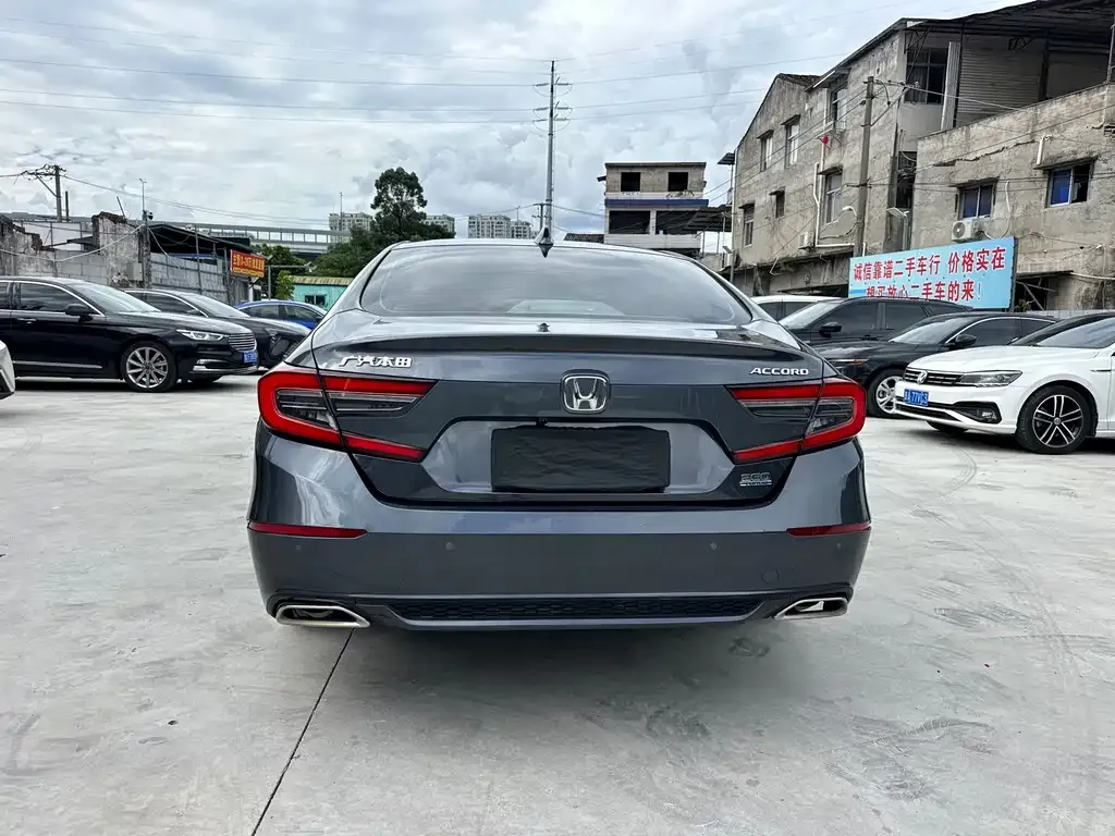 Honda Accord — фото 6