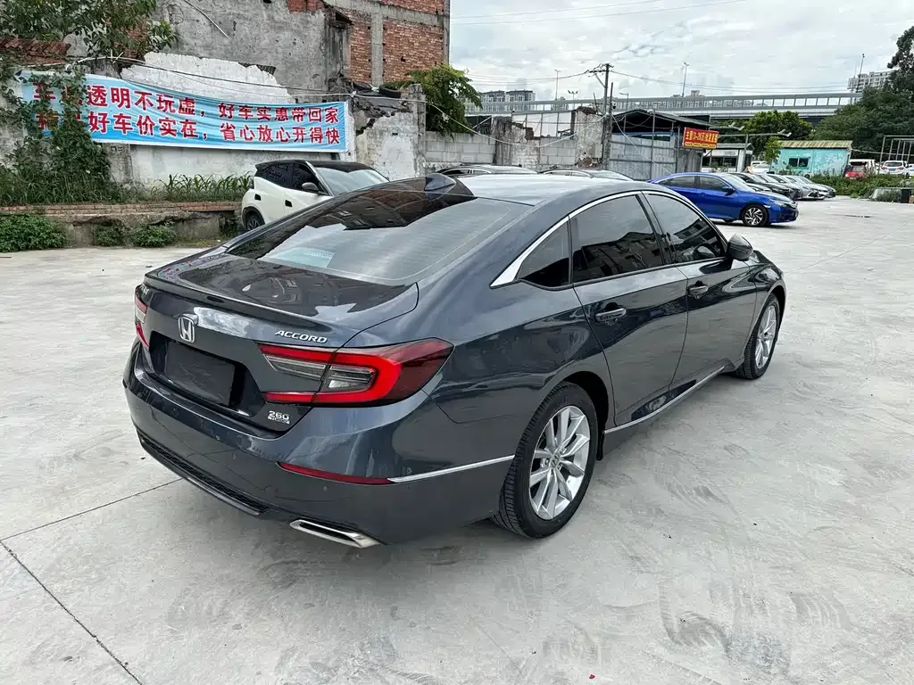 Honda Accord — фото 4