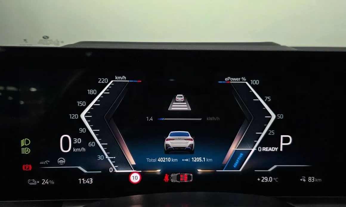 BMW i4 — фото 3