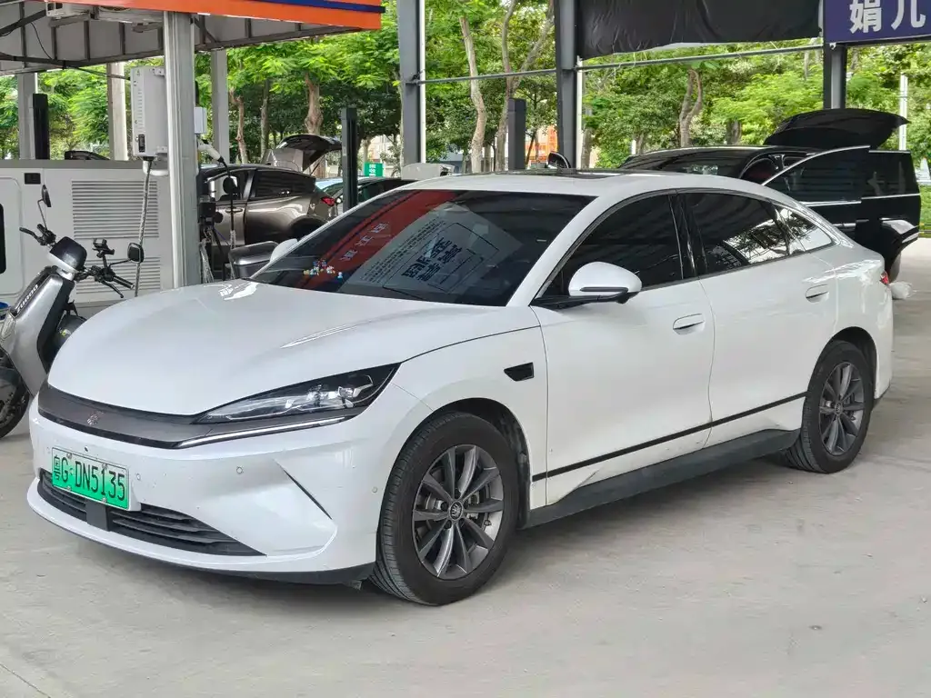 BYD Qin L — фото 1