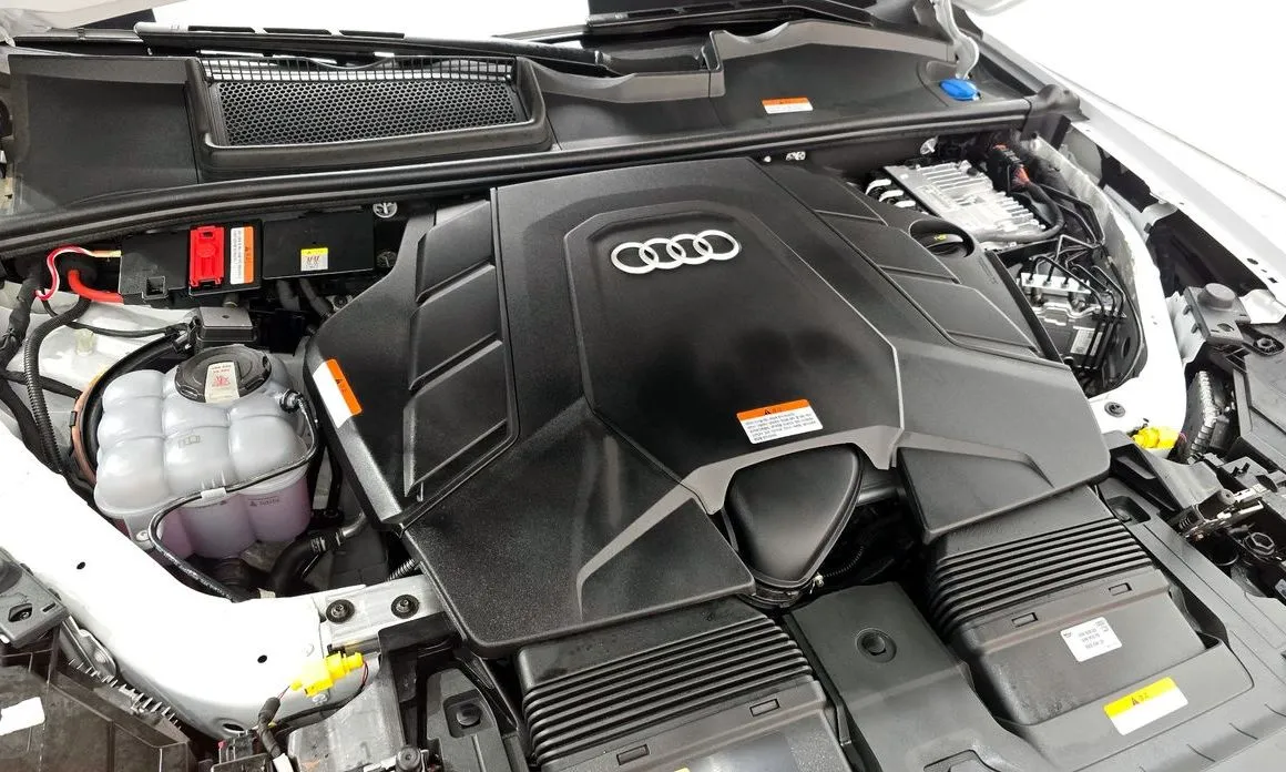 Audi Q7 — фото 10