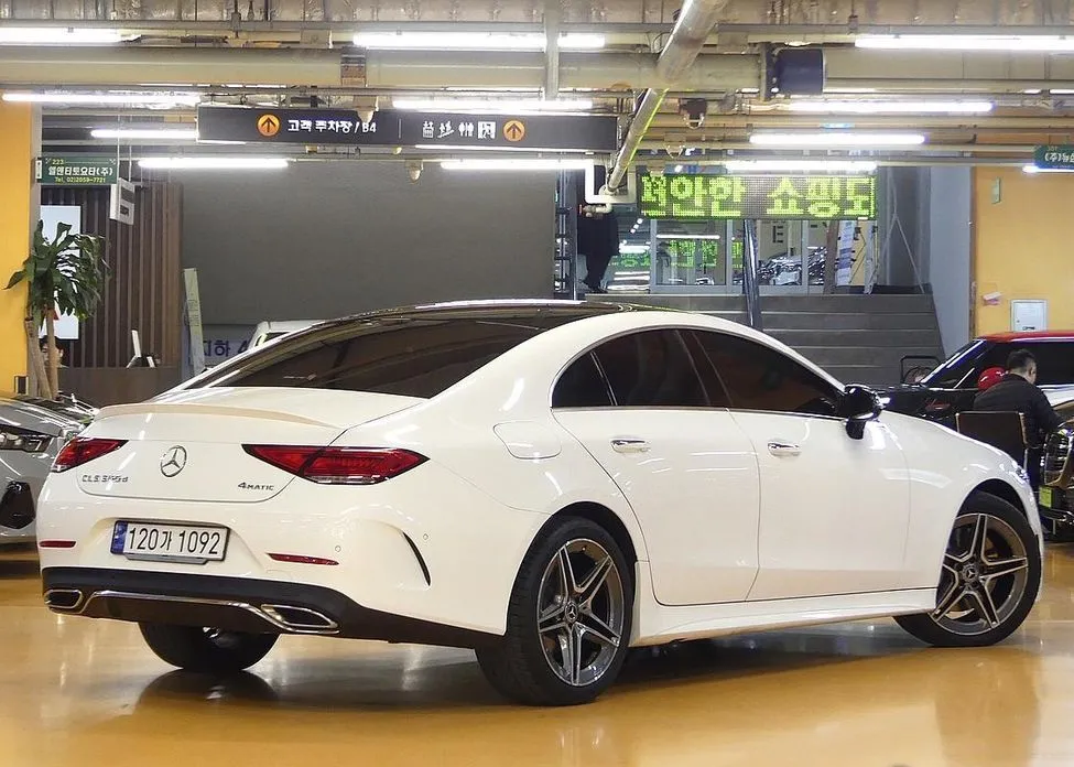 Mercedes-Benz CLS-Class — фото 7