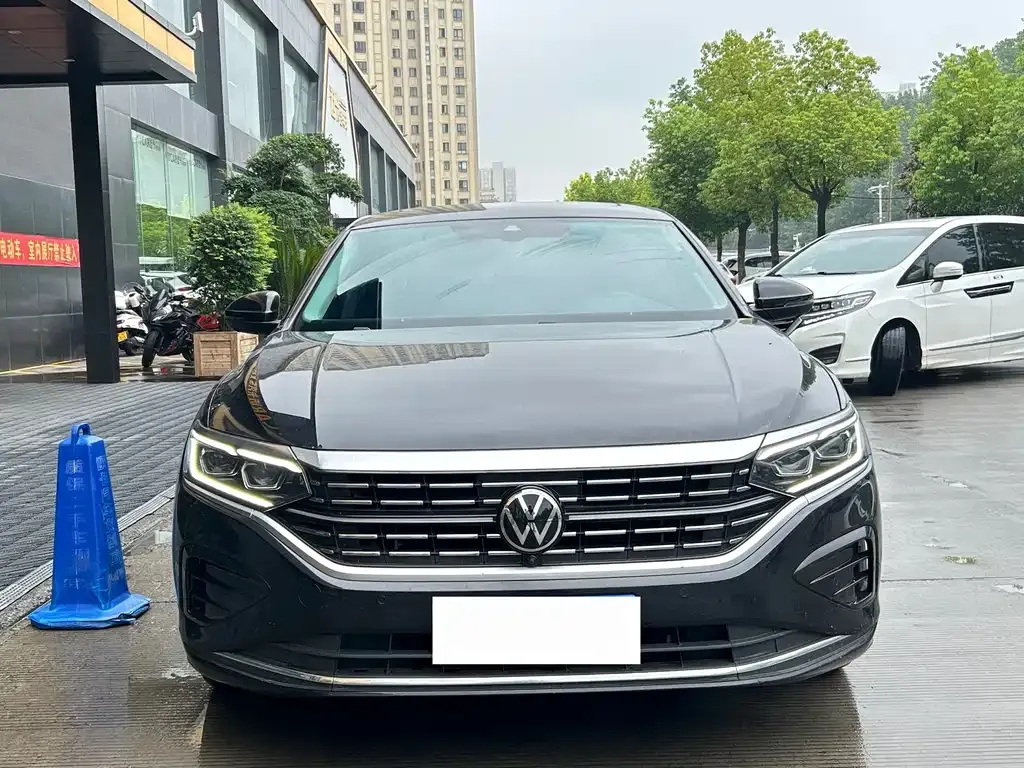 Volkswagen Passat — фото 4