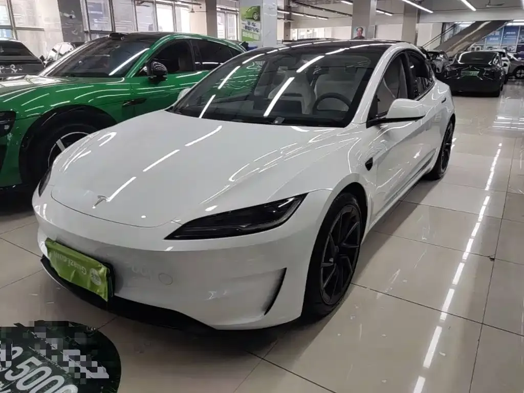 Tesla Model 3 — фото 7
