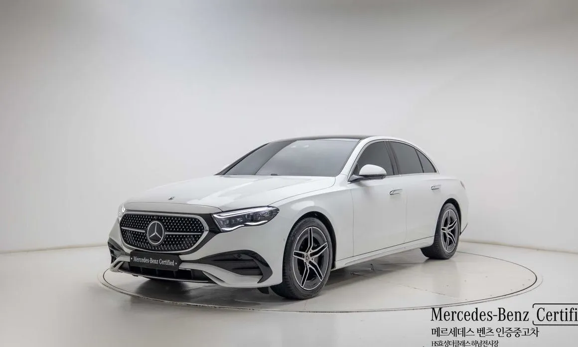 Mercedes-Benz E-Class — фото 1