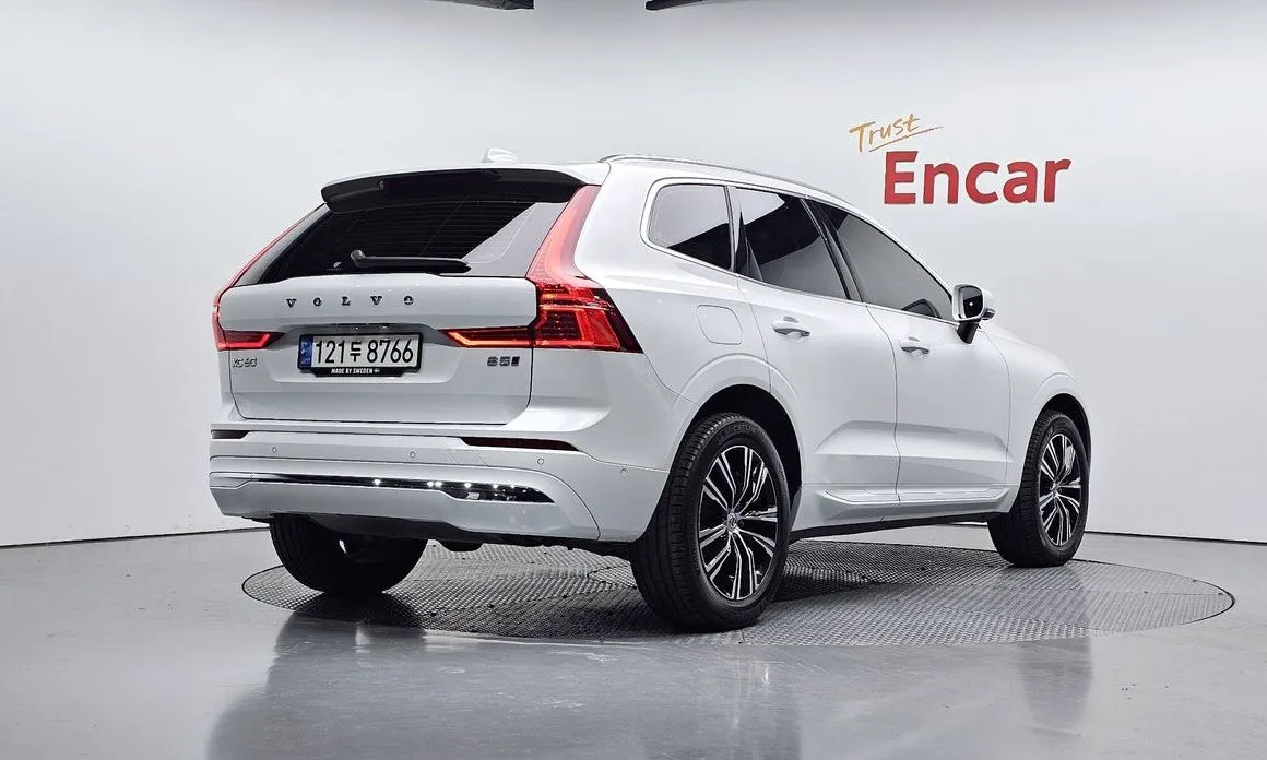 Volvo XC60 — фото 4