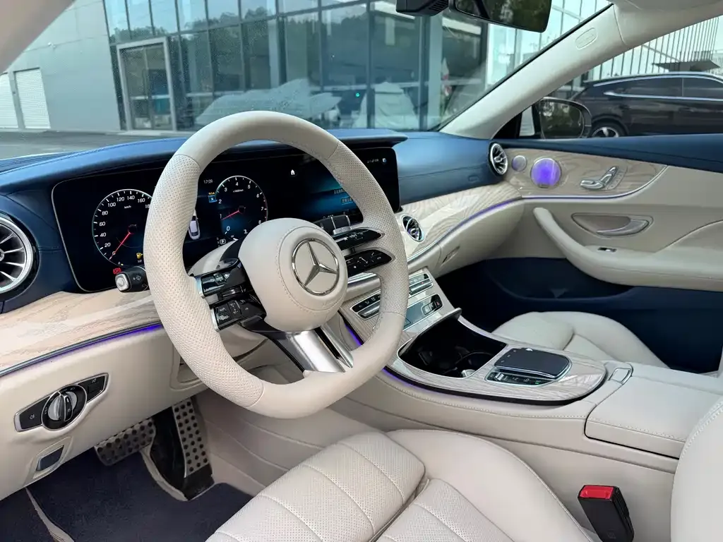 Mercedes-Benz E-Class (Import) — фото 4