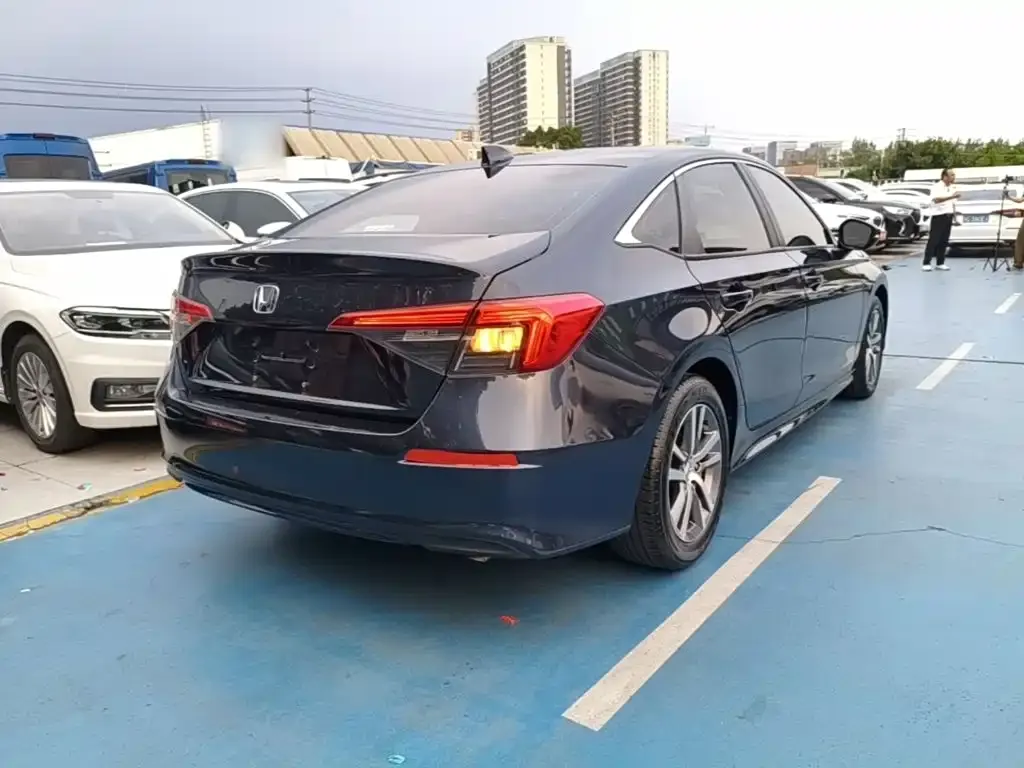 Honda Civic — фото 5