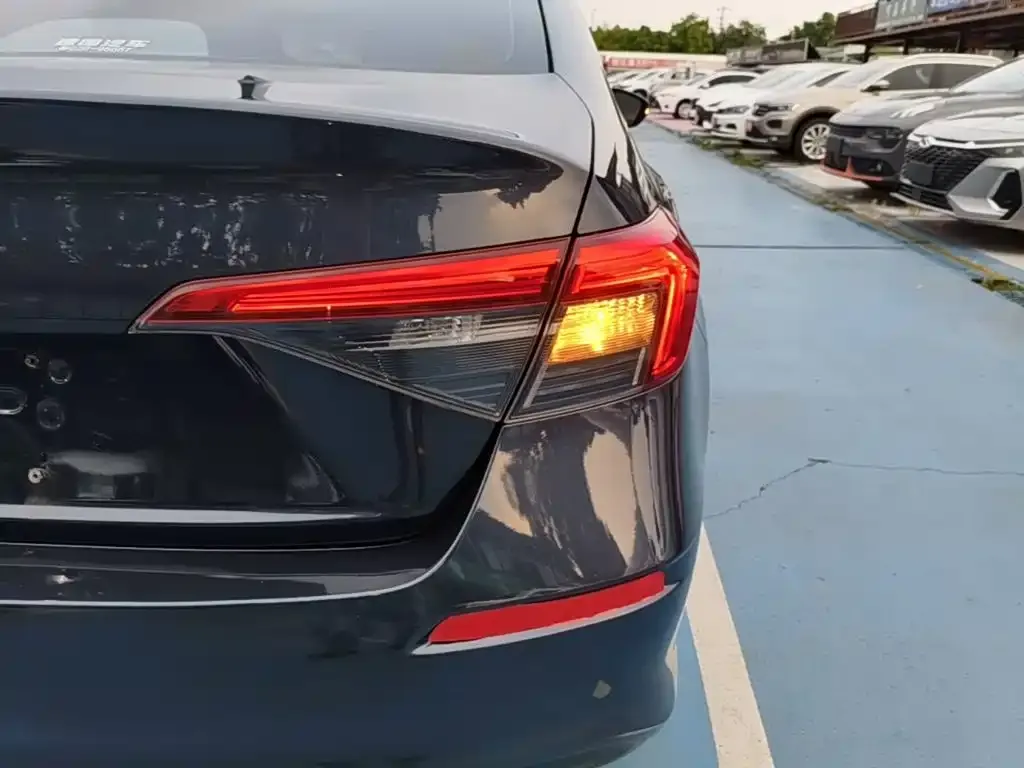 Honda Civic — фото 8