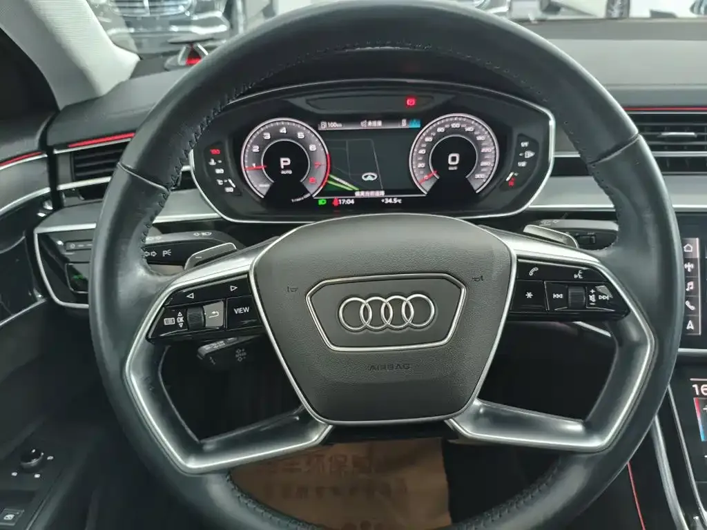 Audi A8 — фото 8