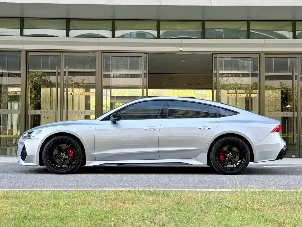 Audi A7 — фото 5