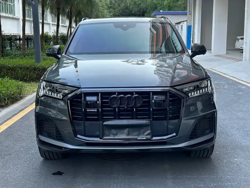 Audi Q7 — фото 5