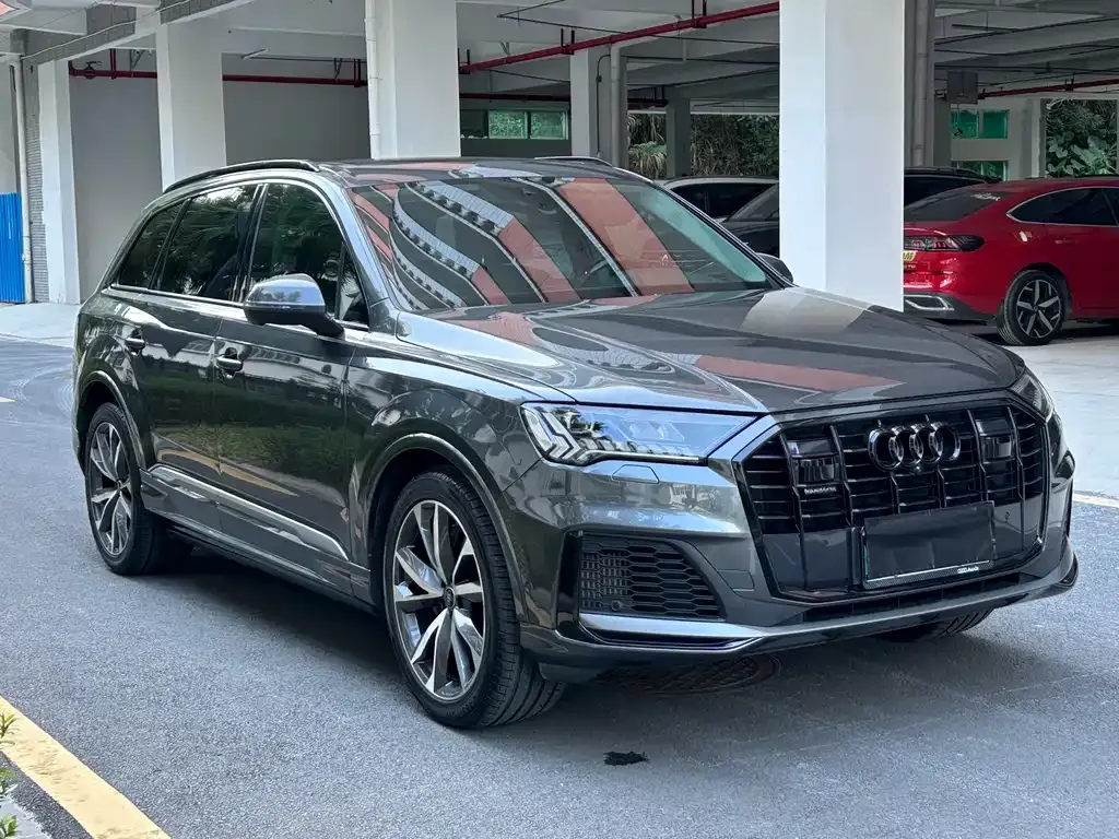 Audi Q7 — фото 7