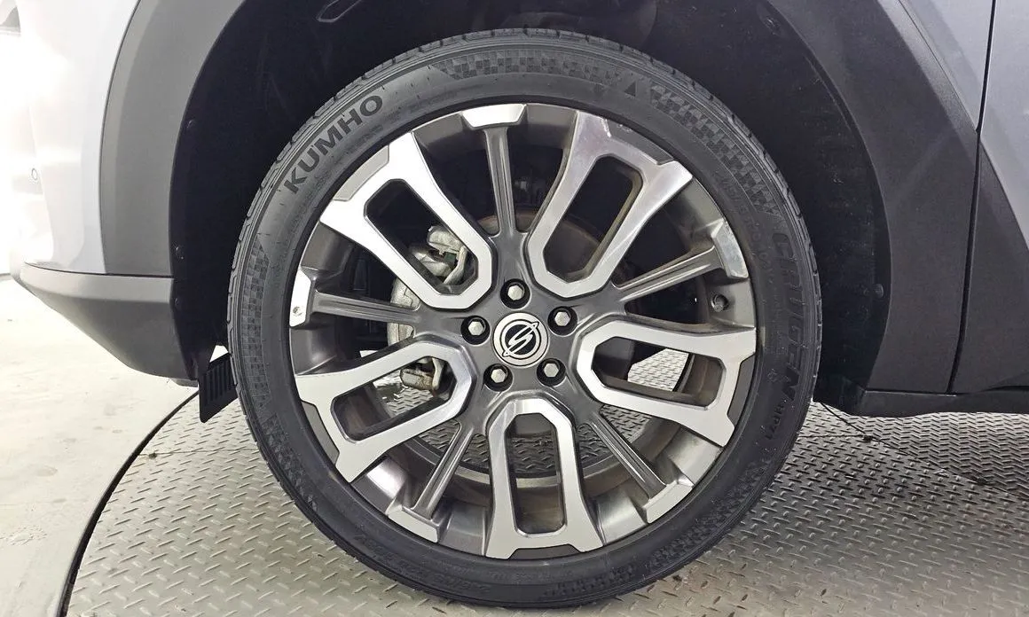 KG Mobility (Ssangyong) Torres — фото 10