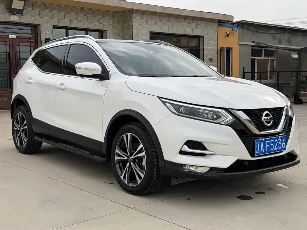 Nissan Qashqai — фото 5
