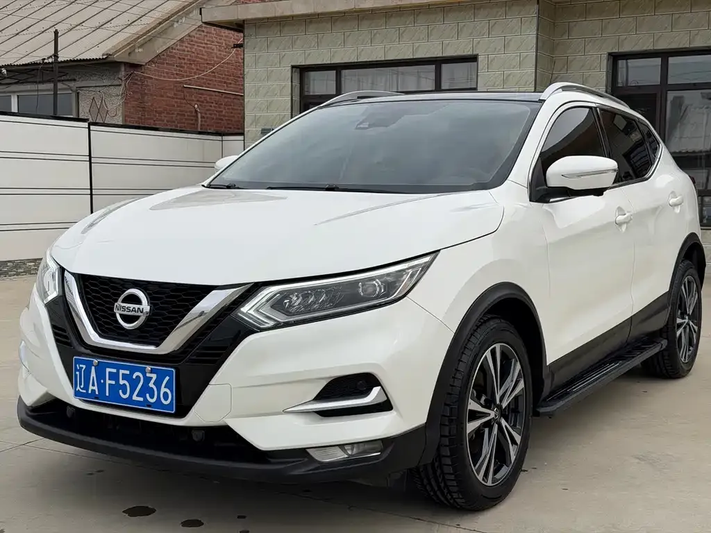 Nissan Qashqai — фото 9