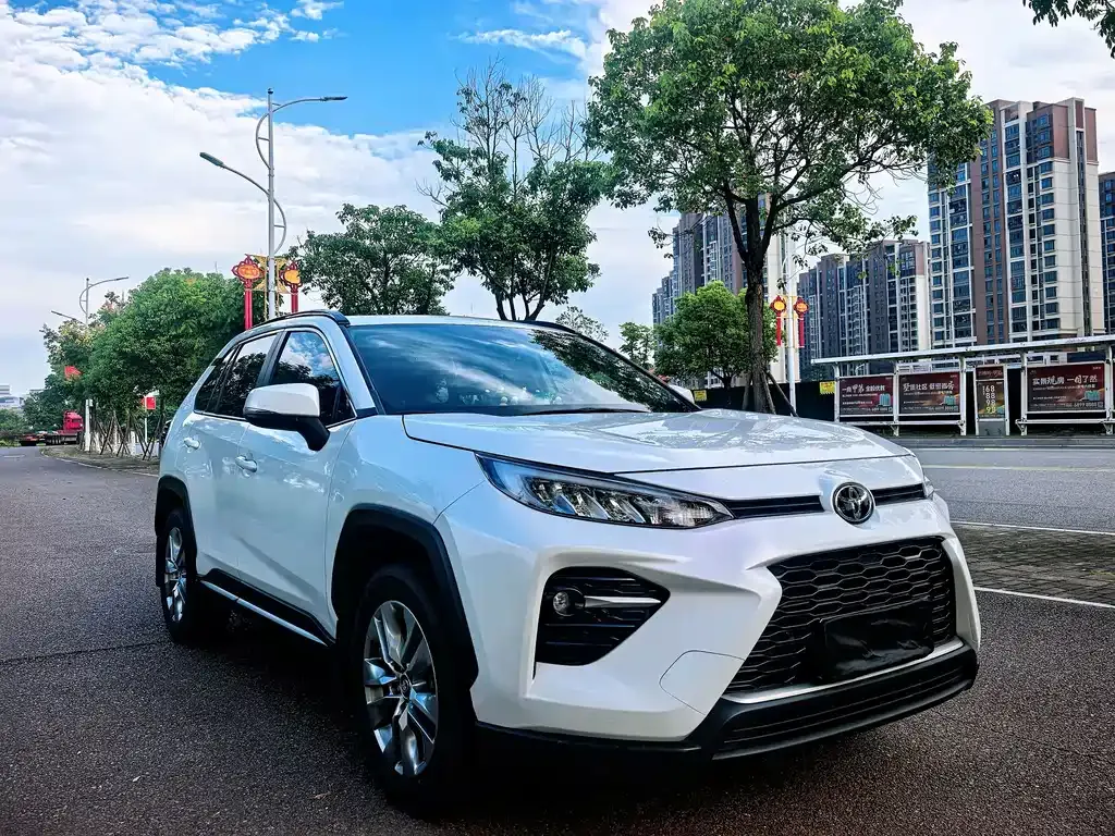 Toyota Wildlander — фото 7