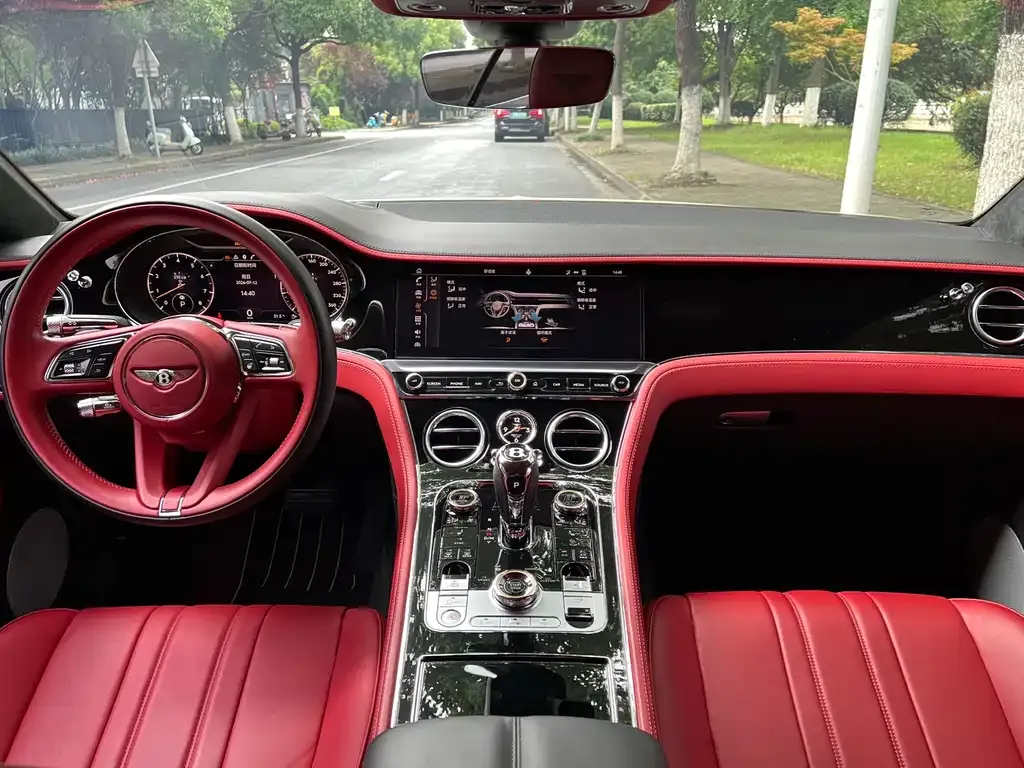 Bentley Continental — фото 4