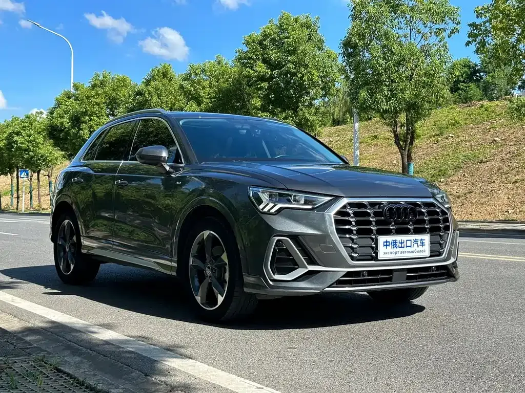 Audi Q3 — фото 9