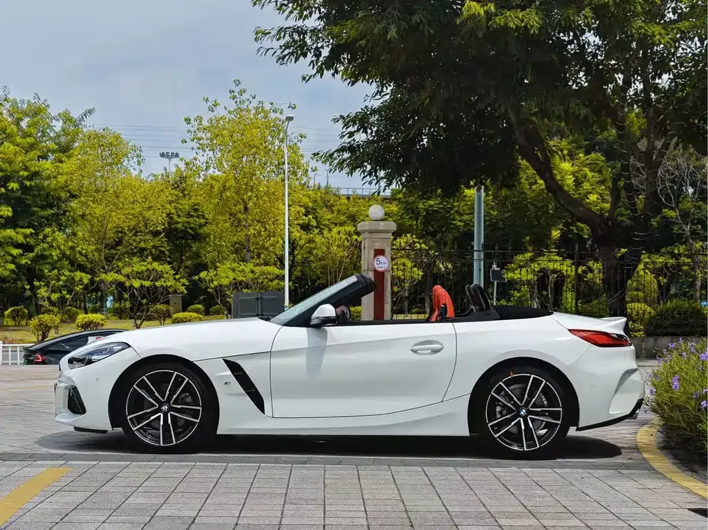 BMW Z4 — фото 8