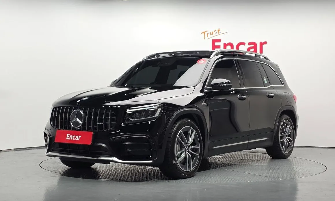 Mercedes-Benz GLB-Class AMG GLB35 4MATIC 1