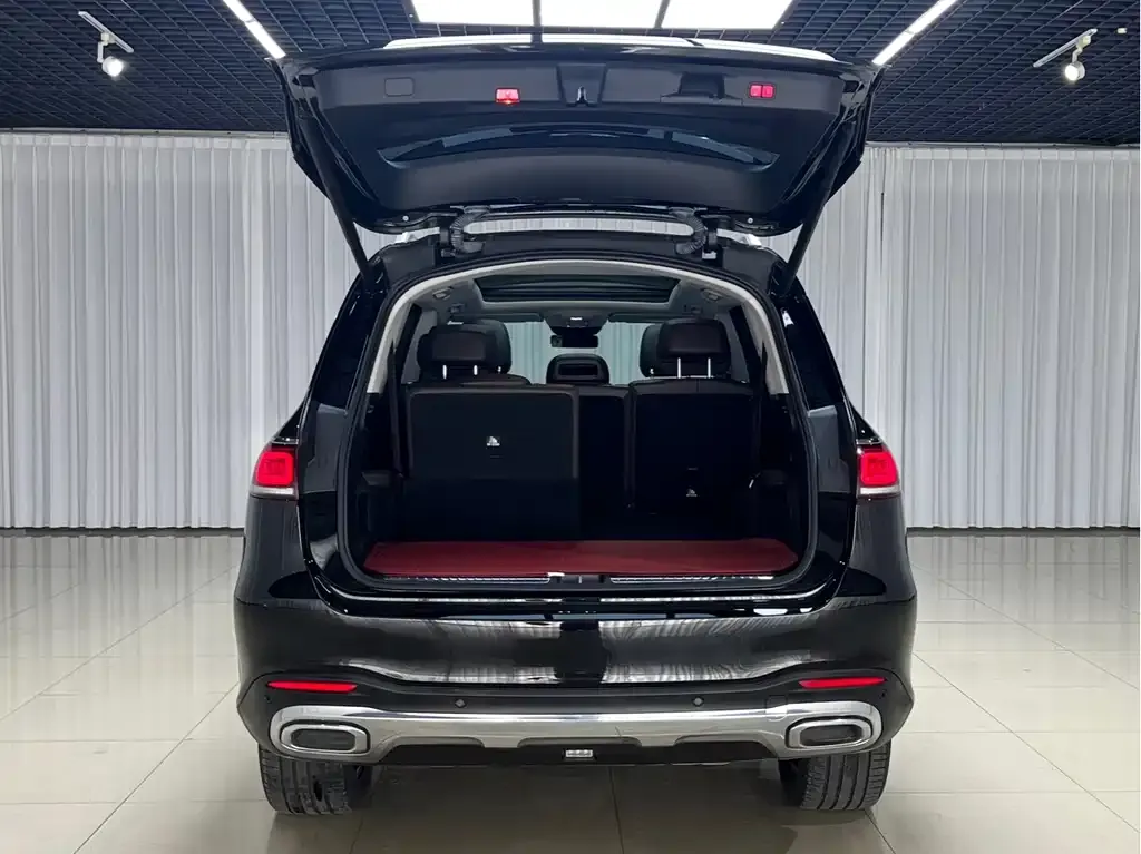 Mercedes-Benz GLS — фото 6