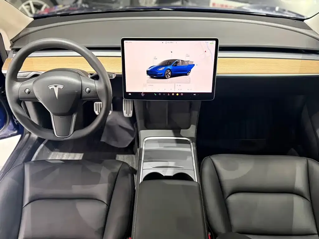 Tesla Model 3 — фото 9