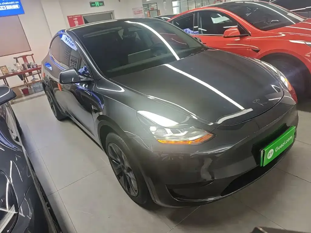 Tesla Model Y — фото 4