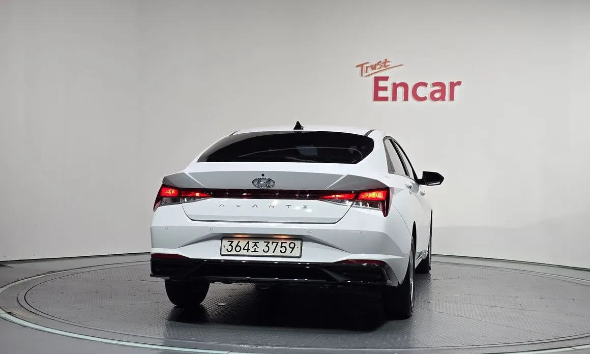 Hyundai AVANTE — фото 4
