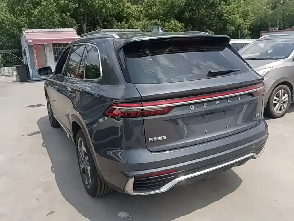 Geely Xingyue L — фото 10