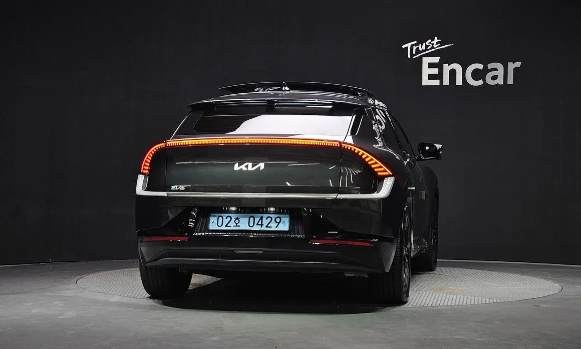 Kia EV6 — фото 7