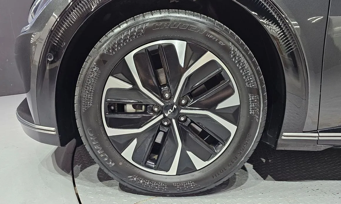 Kia EV6 — фото 5