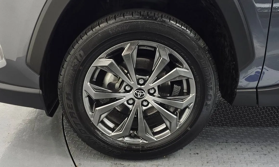 Toyota RAV4 — фото 10