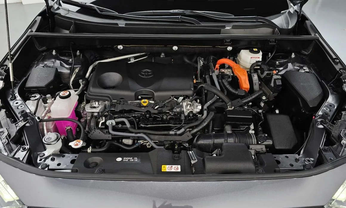 Toyota RAV4 — фото 4
