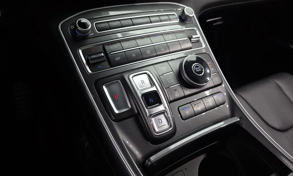 Hyundai Santafe — фото 6