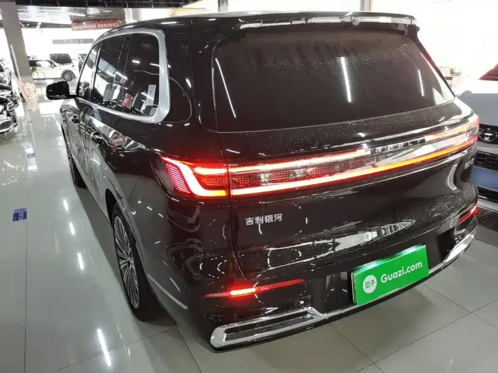 Geely Galaxy M9 — фото 10