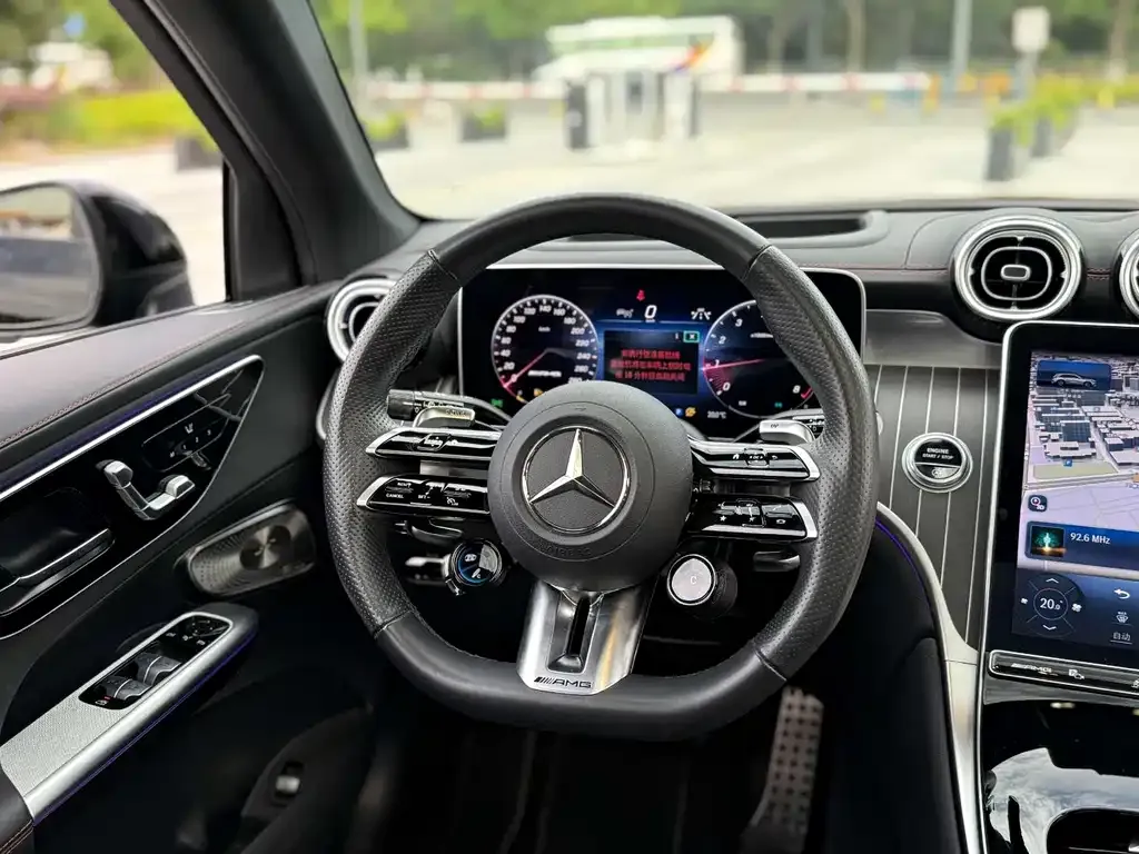 Mercedes-Benz GLC AMG — фото 8