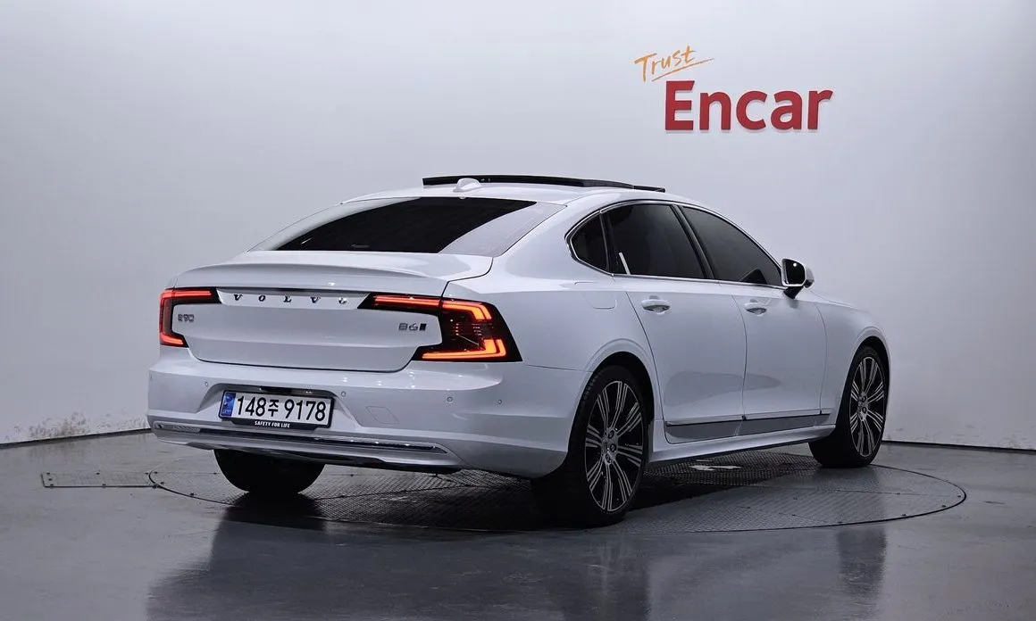 Volvo S90 — фото 2