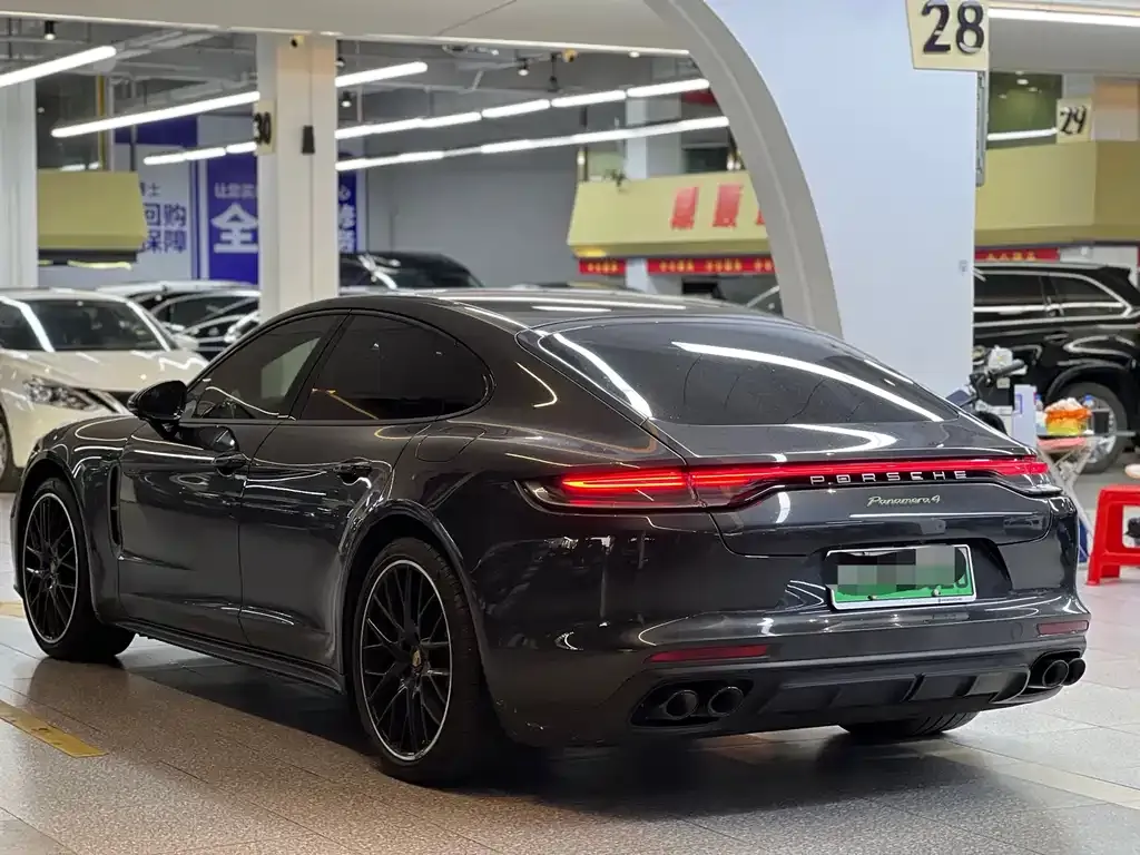 Porsche Panamera Hybrid — фото 5