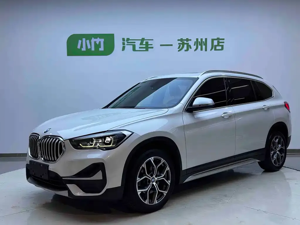 BMW X1 — фото 1
