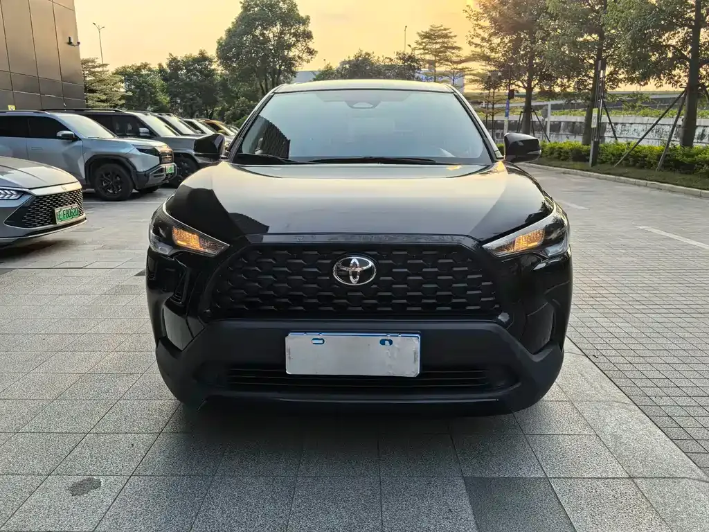 Toyota Corolla Cross — фото 2