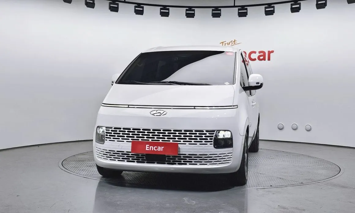 Hyundai Staria — фото 2
