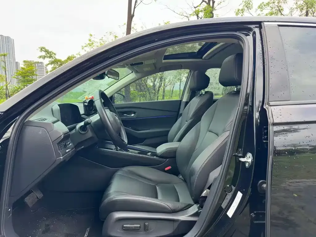 Honda Accord — фото 9
